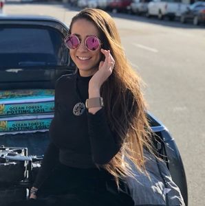 Meet your Posher, Maria